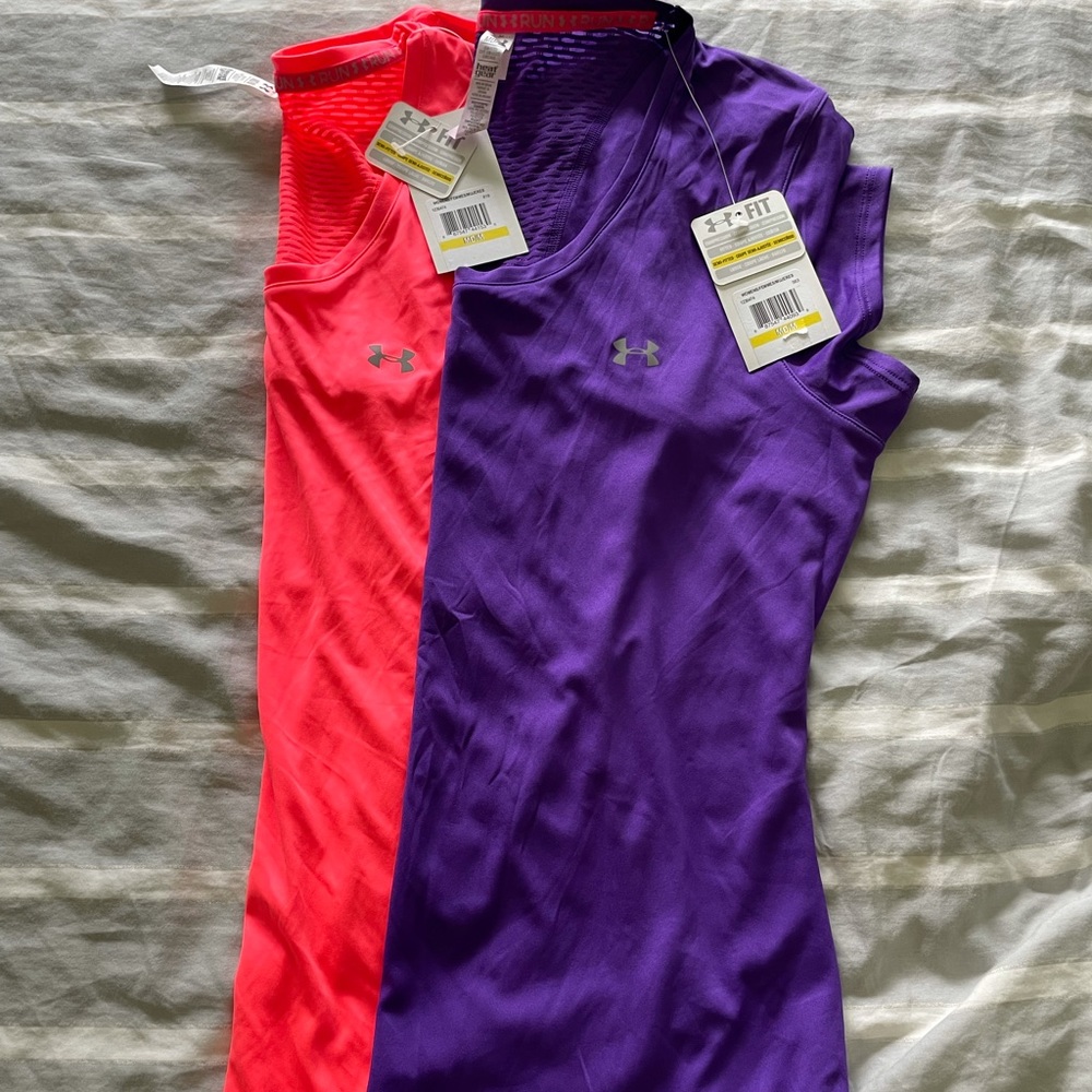 Under Armour Heatgear running shirts (2) BNWT 👚